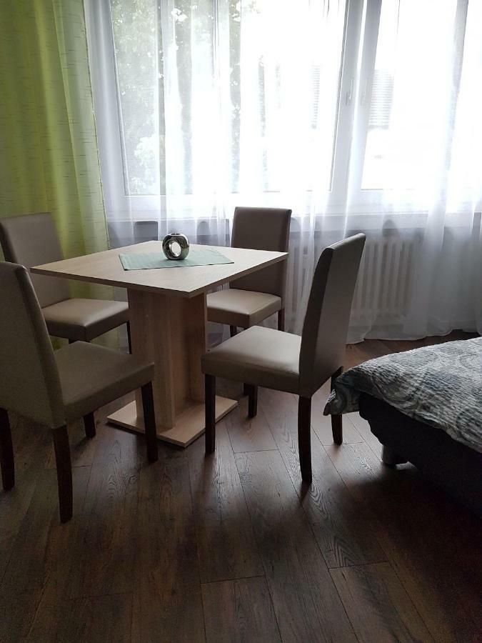 Apartment Alt-Refrath Bergisch Gladbach Exterior photo