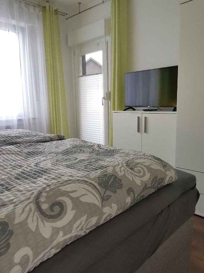 Apartment Alt-Refrath Bergisch Gladbach Exterior photo